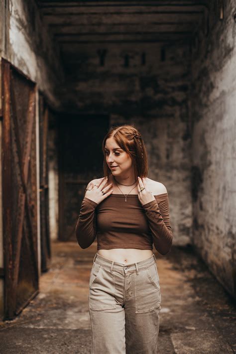 Emily, Bonney Lake High School Senior Photographer - Jennifer Tibbetts ...