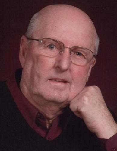 Mr. John S. Line Obituary (2024) - Galesburg, IL - Hinchliff-Pearson ...