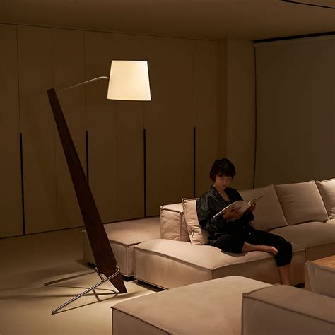Silva Giant Floor Lamp – Vakkerlight