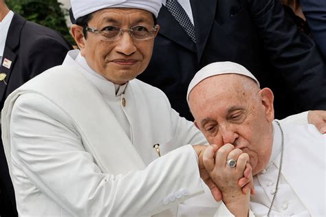 Pope Francis visits Asia on longest trip of his papacy - September 11 ...