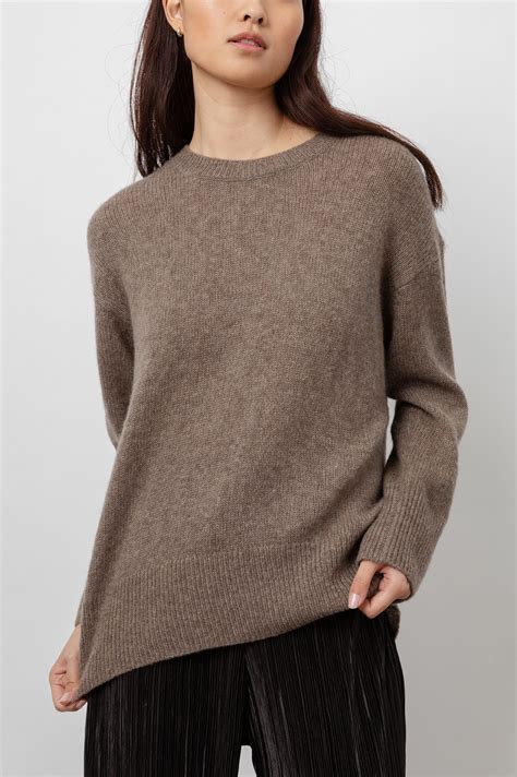 JUNO SWEATER - HAZELNUT | Sweaters, Crew neck sweater, Sweaters for women