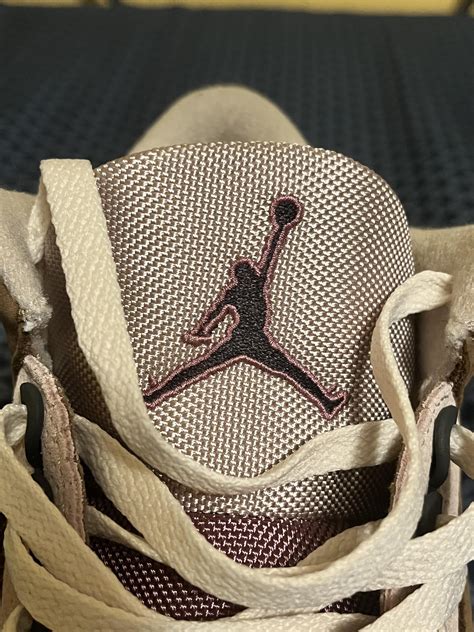 Are these legit? I got them off of Stadium Goods for 155$ : r/LegitCheck