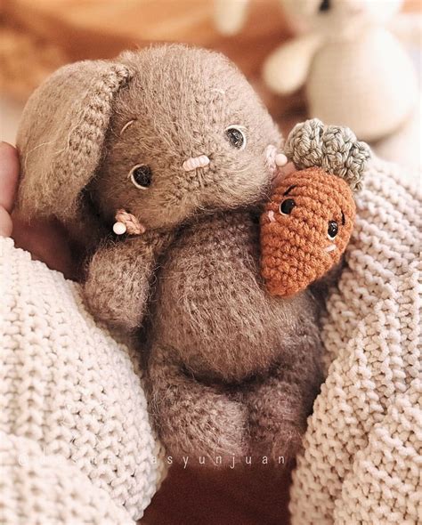 𝙳𝚘𝚜 𝙼𝚊𝚛𝚒𝚊𝚜 𝚢 𝚞𝚗 𝙹𝚞𝚊𝚗 ☆ on Instagram: "🌐 English + Español abajo 👇 🐰 He ...
