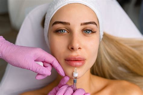 Perfect Brow Timing | Wax and Tint Frequency Guide