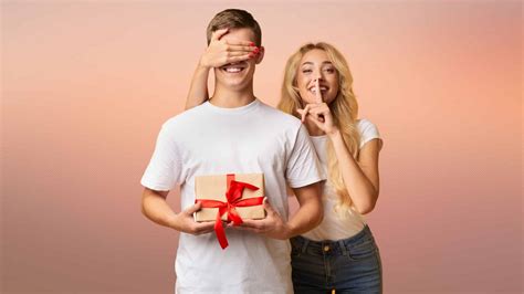 1 Month Anniversary Gifts for Boyfriend