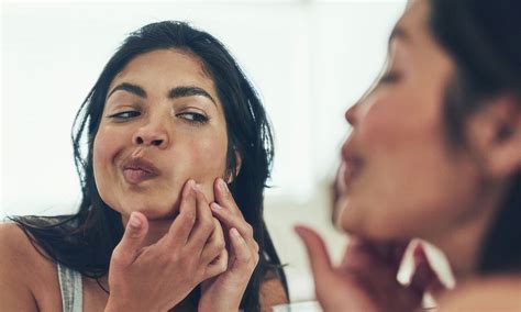 Why You Might Be Experiencing Acne on Your Jawline | Software