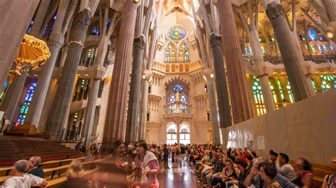 La Sagrada Familia Interior
