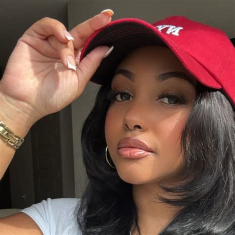 Chelsea W. (@simplyychelsea) on Threads