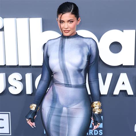 Kylie Jenner Declares ‘Free the Nipple’ in 'Naked' Bikini: Photos - Big ...