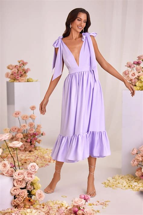 4 Best Lilac Dresses For Summer