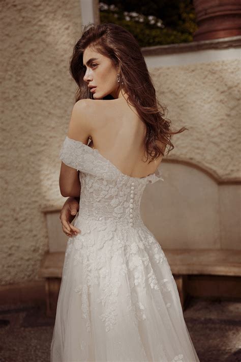 Hera: Sparkle Tulle A-Line Wedding Dress with Skirt Slit | Justin Alexander