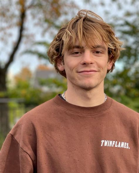 Ross Lynch 2022 Tumblr