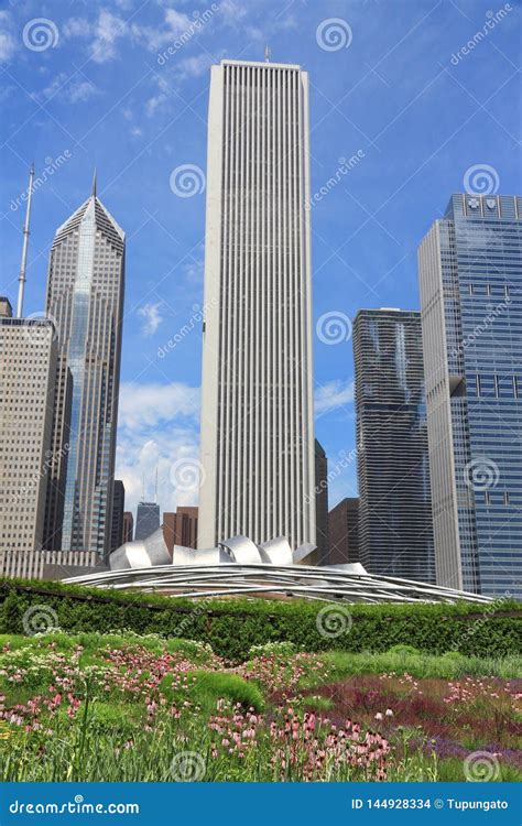 Aon Center, Chicago stock photo. Image of contemporary - 144928334