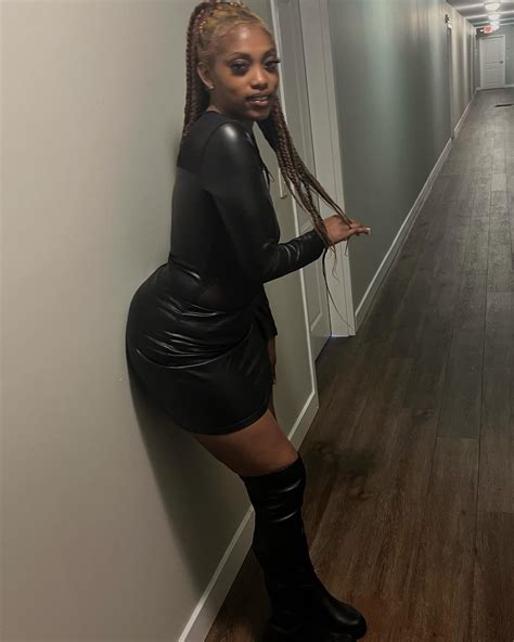 @_queen.shayyy | ..🩶 | Instagram