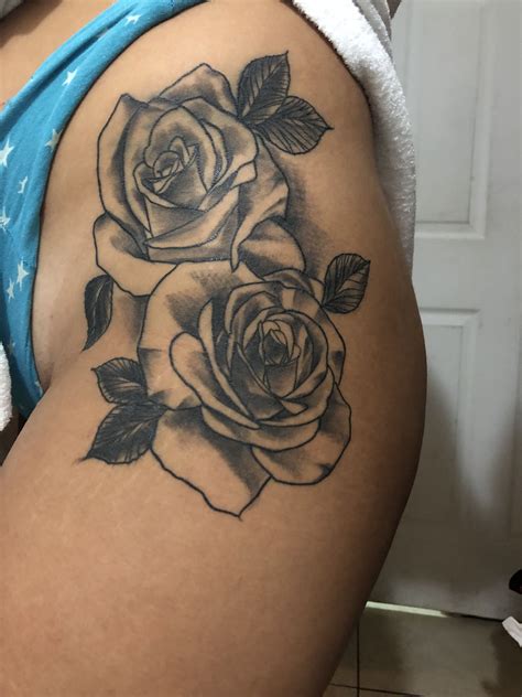 Unique Thigh Tattoos Roses - Tattoo Style Trends