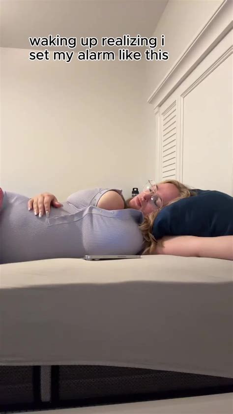 Amelia Webb | What's the dumbest way you've ever woken up too late? | Instagram