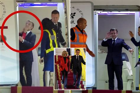 Ukrainian porn star Josephine Jackson poses with soldiers who lost limbs