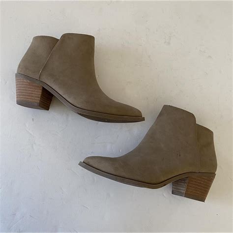 taupe beige brown american eagle suede pointed toe... - Depop