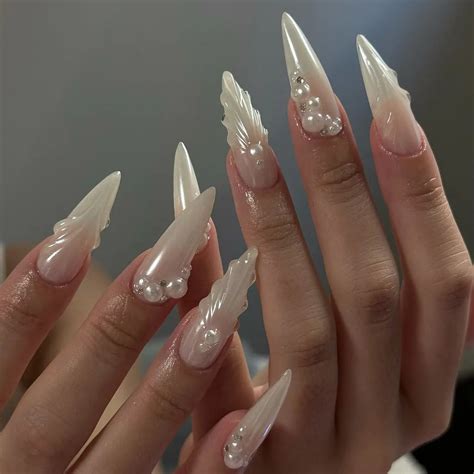 30 Best Pearl Nail Design Ideas You Should Check