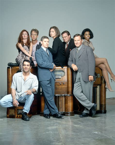 Vicki Lewis - Actress, Singer