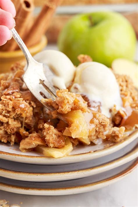 Apple Crumble - Amanda's Cookin' - Cobblers & Crisps