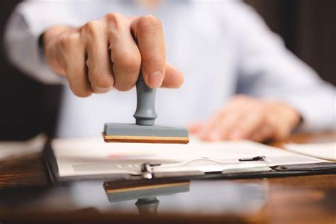 Does UPS Offer Notarization Services? Compare With Mobile Notaries