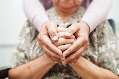 Short-Term Respite Care for Seniors at Avon Oaks, Ohio