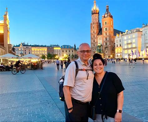 Father-daughter duo's twist on wedding dance goes viral: 'Made me smile ...