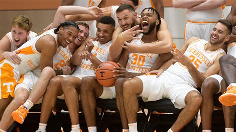 See pictures from Tennessee Vols basketball media day for 2022-23