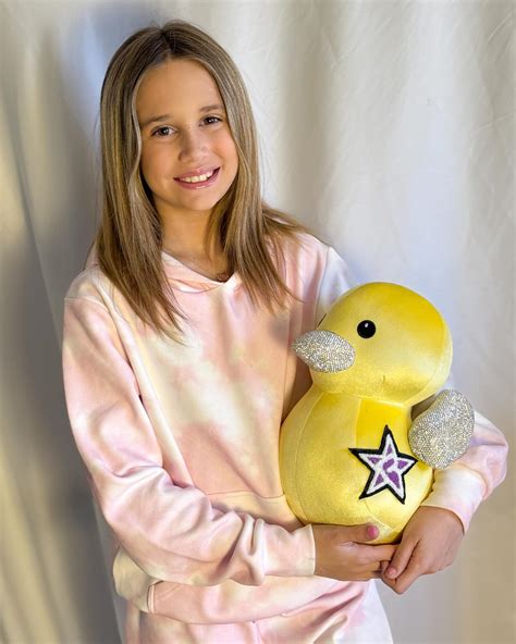 Lola Belle | Happy birthday @emery_rogue I hope you have a fabulous day! #rebel #rebelfamily # ...