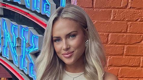 World's sexiest softball star Brylie St. Clair stuns in figure-hugging ...