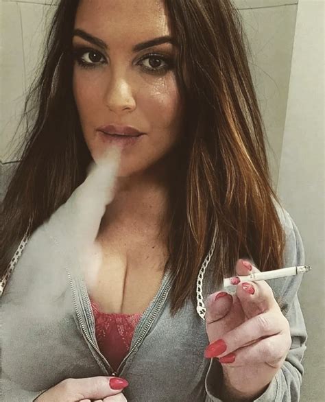 Beautiful Gals Smoking on Tumblr