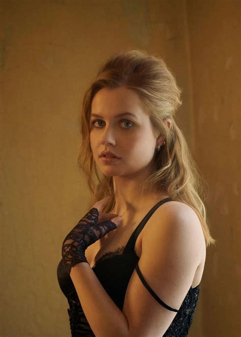 Angourie rice is so hot : r/jerkofftoceleb