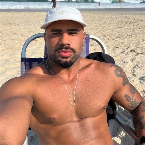 Pin by DARRYL BANKS on Beautiful people | Bald men with beards ...