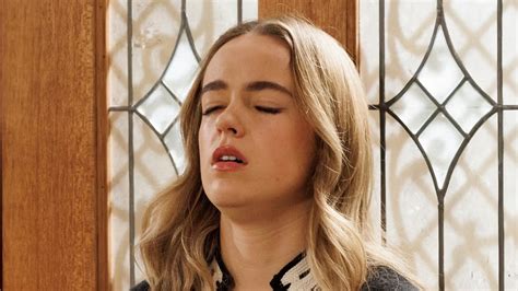 Holly Anderson Exclusive Porn Videos