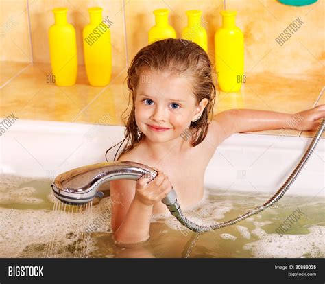 Girl Bubble Bath Time at Jennifer Dermody blog