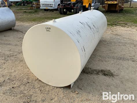 1,000 Gal Fuel Tank | Agriculture | BigIron