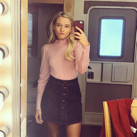 Julia Garner Nude Explicit Collection 2020 (59 Photos + Video) | #The Fappening