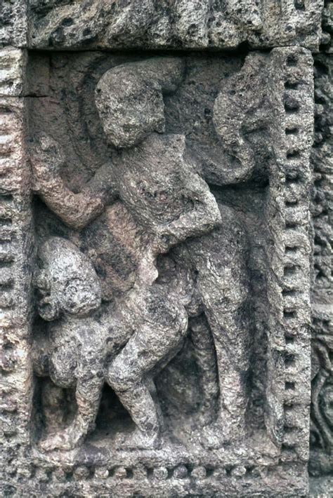 Tourists will blush when they see 9 photos of the mysterious "sex ...