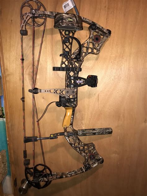 Mathews Z7 Compound Bow