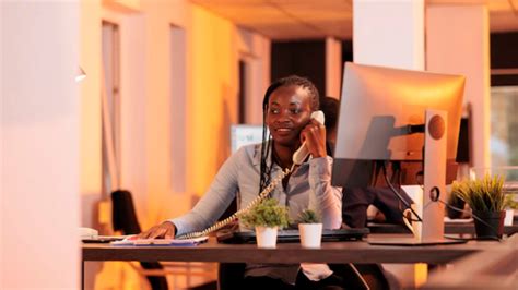 How To Prepare For A Receptionist Interview: 10 Effective Tips