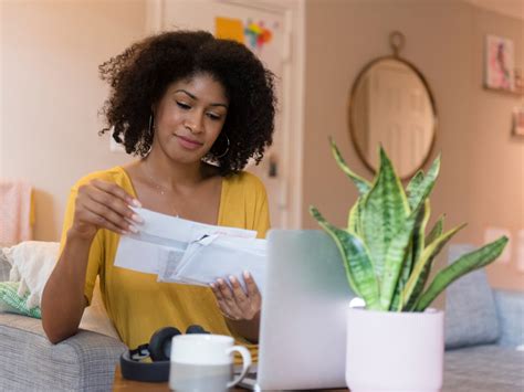 What credit score does a renter look at? Leia aqui: What credit score ...