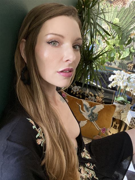 Penny Archer Pictures (20 Images)