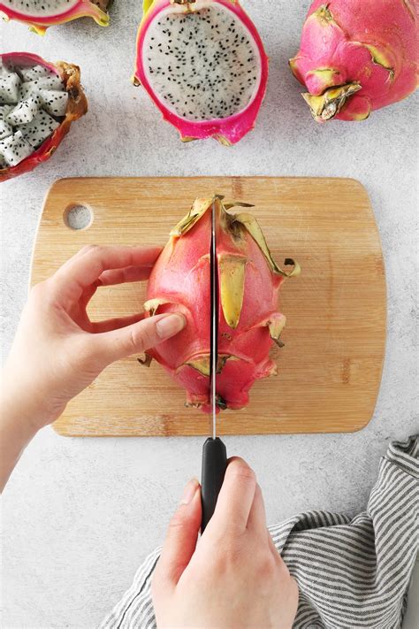 How Do Cut A Dragon Fruit at Michael Gates blog
