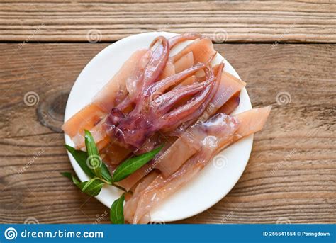Raw Squid for Cooking Food on Wooden Table, Preserving Food Seafood ...