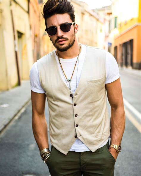 The Ultimate Guide to Men’s Summer Vests: A Staple in Your Wardrobe ...
