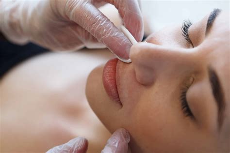 Facial Hair Removal for Women | Waxing, Laser & More
