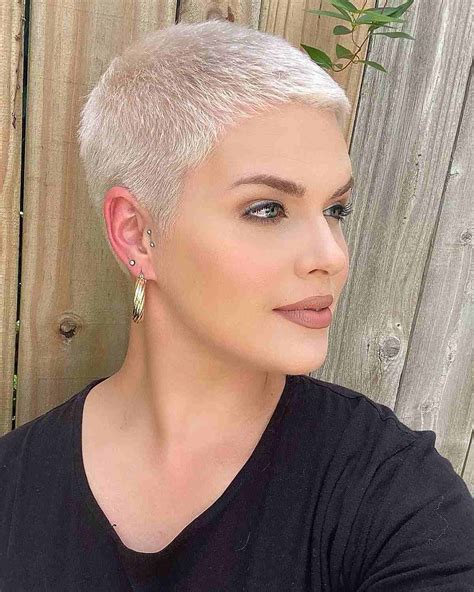 67 very short pixie haircuts for confident women – Artofit