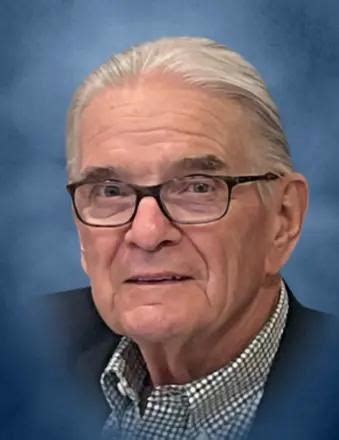 David M. Uhlmann Obituary (2025) - Galesburg, IL - Watson-Thomas ...