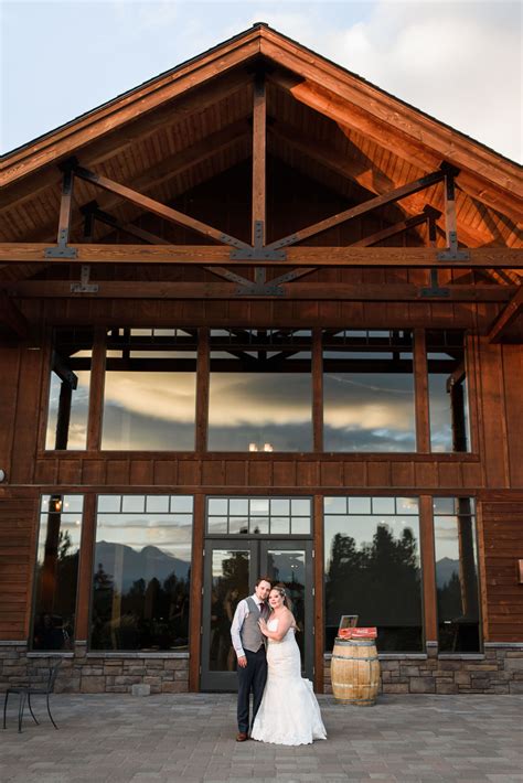 Aspen Lakes Golf Course is an amazing wedding venue in Sisters, Oregon ...